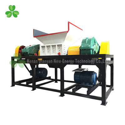 China Four Shaft Used Tire Shredder , Truck Tyre Shredder Driven By Double Hydraulic Motors supplier