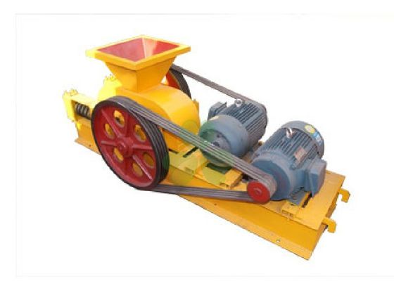 China Portable Mining Crusher Machine With Two Cylindrical Roll Compact Design supplier