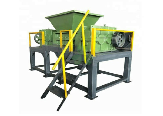 China Waste Recycling Rubber Tire Shredding Machine , Tire Crushing Machine CE Certified supplier
